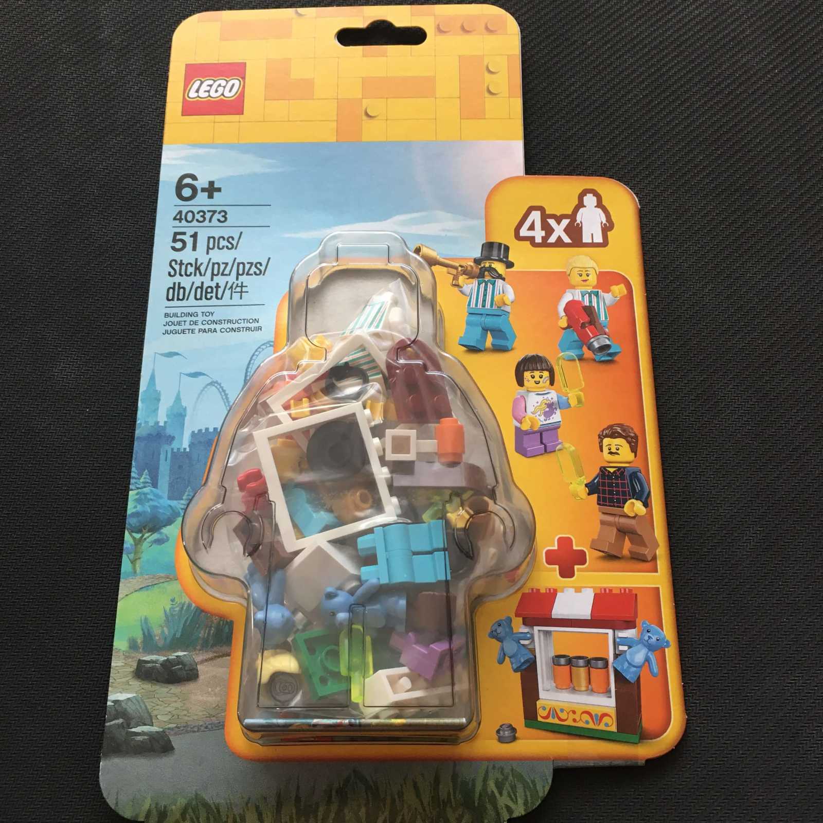 LEGO® Iconic Vásári minifigura kiegészítő készlettel 40373