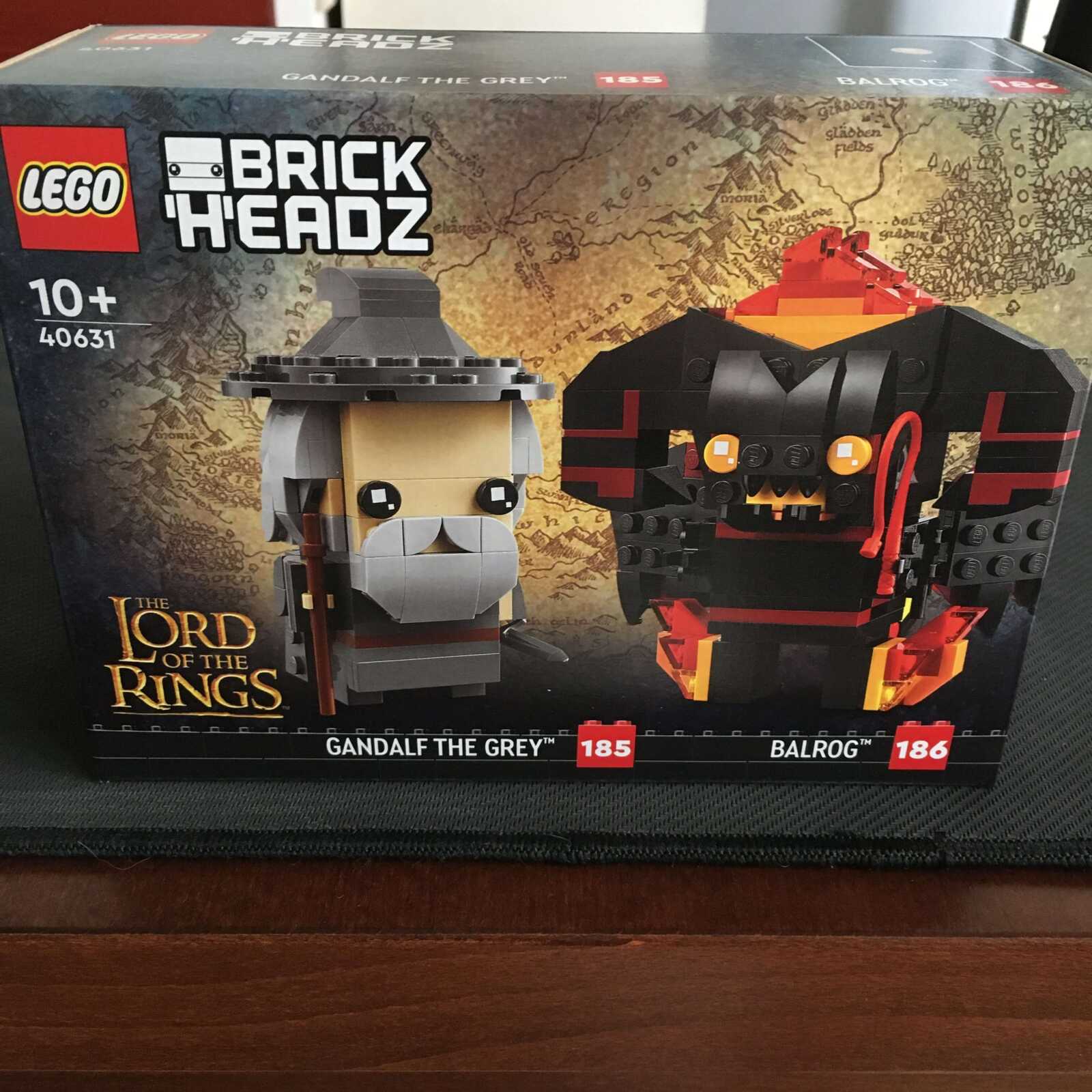 LEGO® BrickHeadz™ Szürke Gandalf™ és Balrog™ 40631